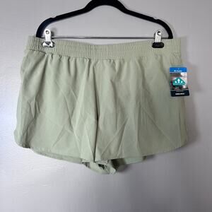 Columbia Women’s Hike/Running Shorts XL Short Green Active Fit Omni-Wick NWT $60